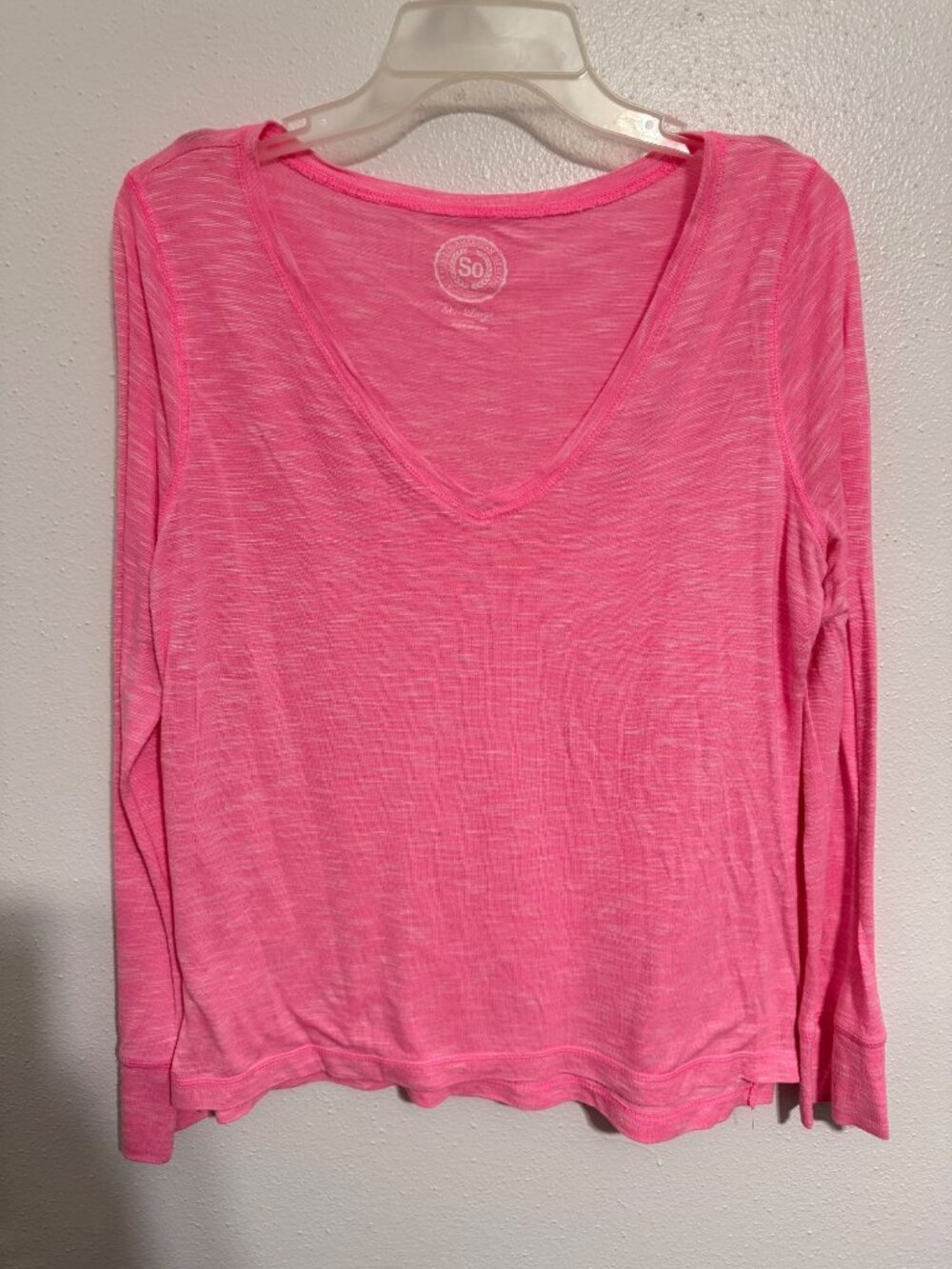SO Knit Top Hot Pink V Neck Slub knit L/S TShirt Womans XL